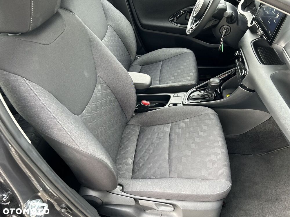 Toyota Yaris Hybrid 1.5 Style - 17