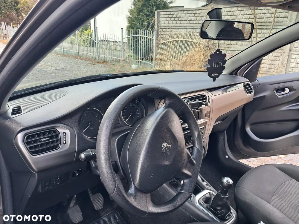 Peugeot 301 1.6 VTi Active - 3