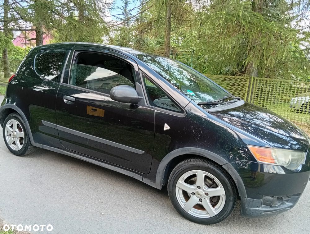 Mitsubishi Colt - 11
