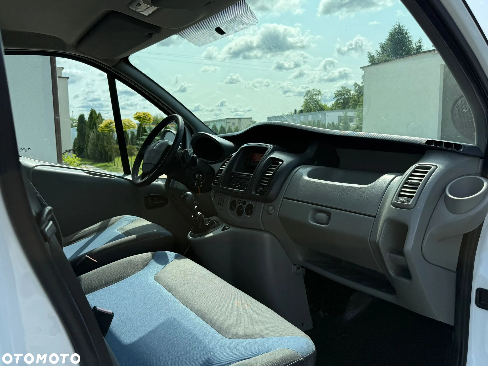 Renault Trafic - 10