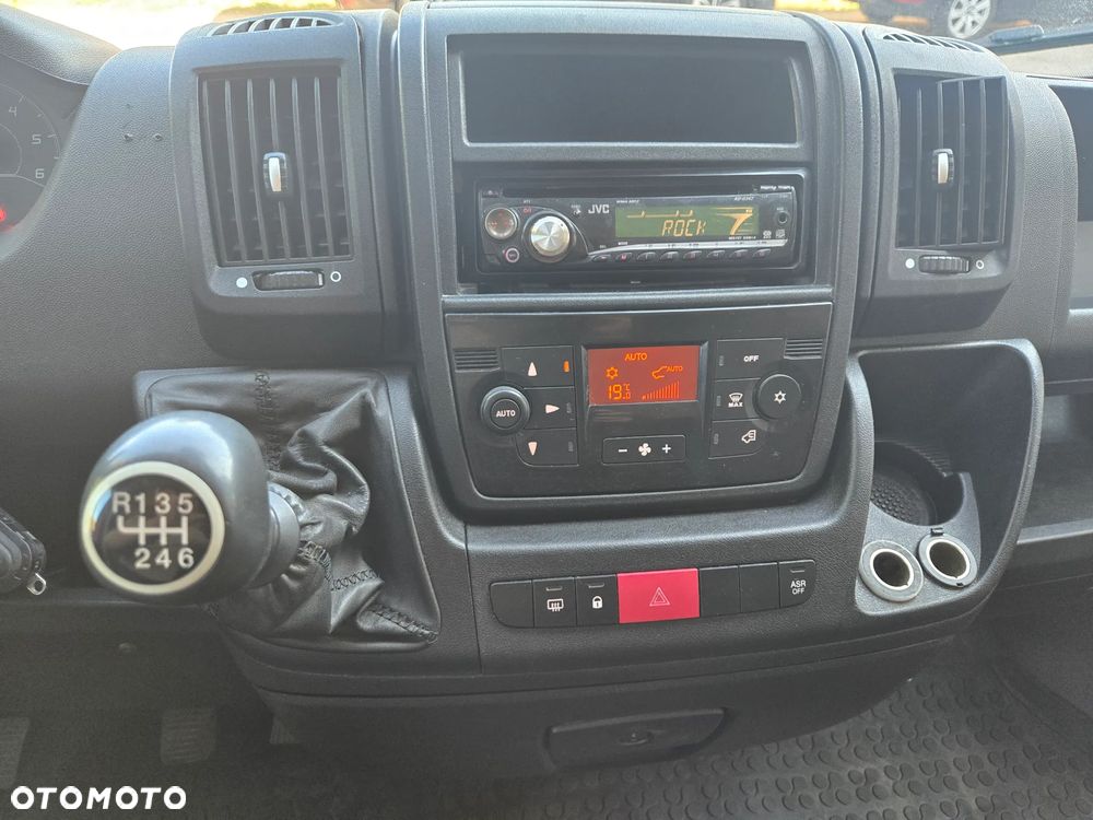 Peugeot BOXER - 9