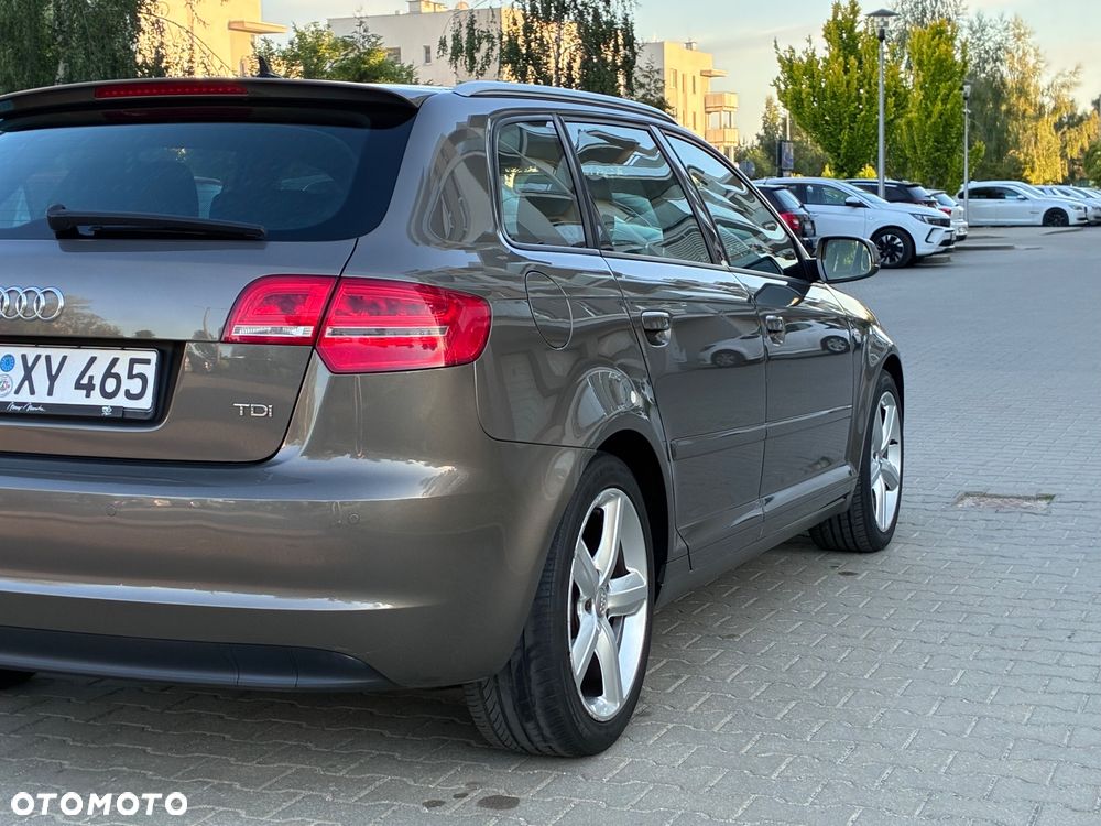 Audi A3 Sportback 2.0 TDI DPF S line Sportpaket (plus) - 6