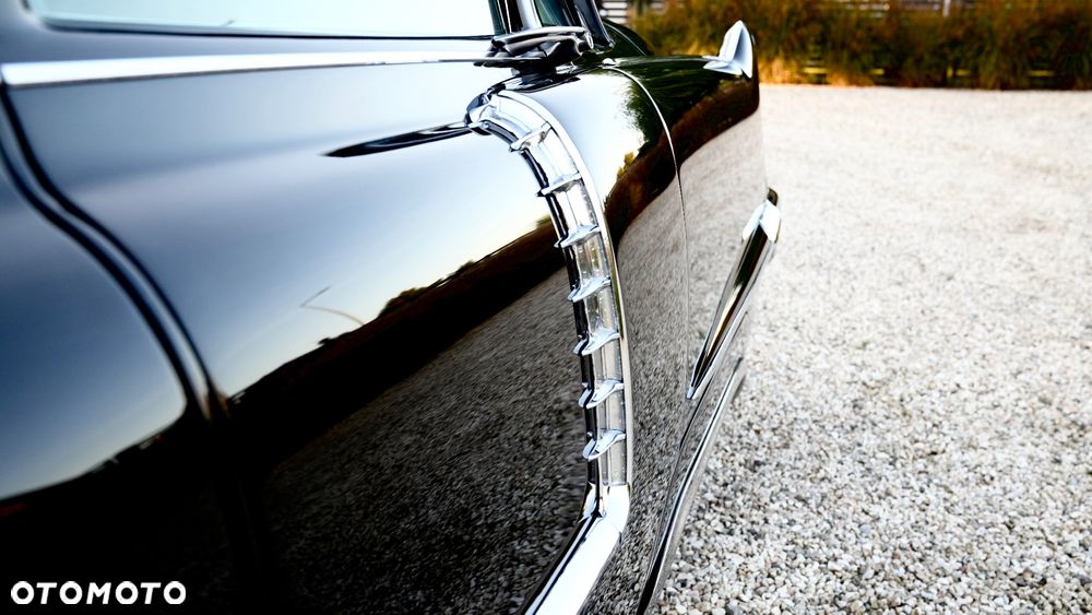Cadillac Deville - 28