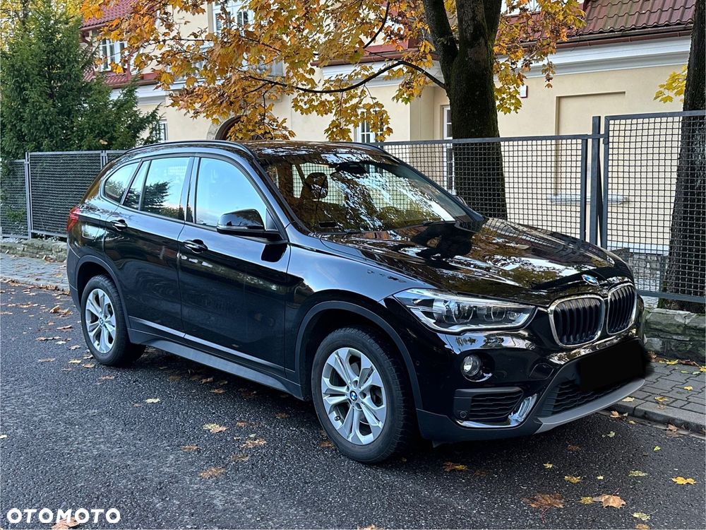 BMW X1 sDrive18i - 1