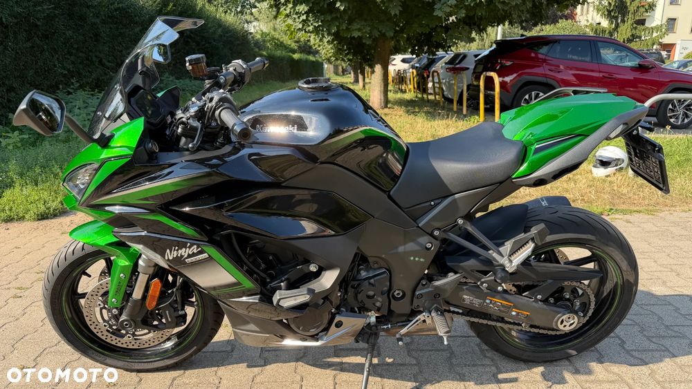 Kawasaki Ninja 1000 SX - 4
