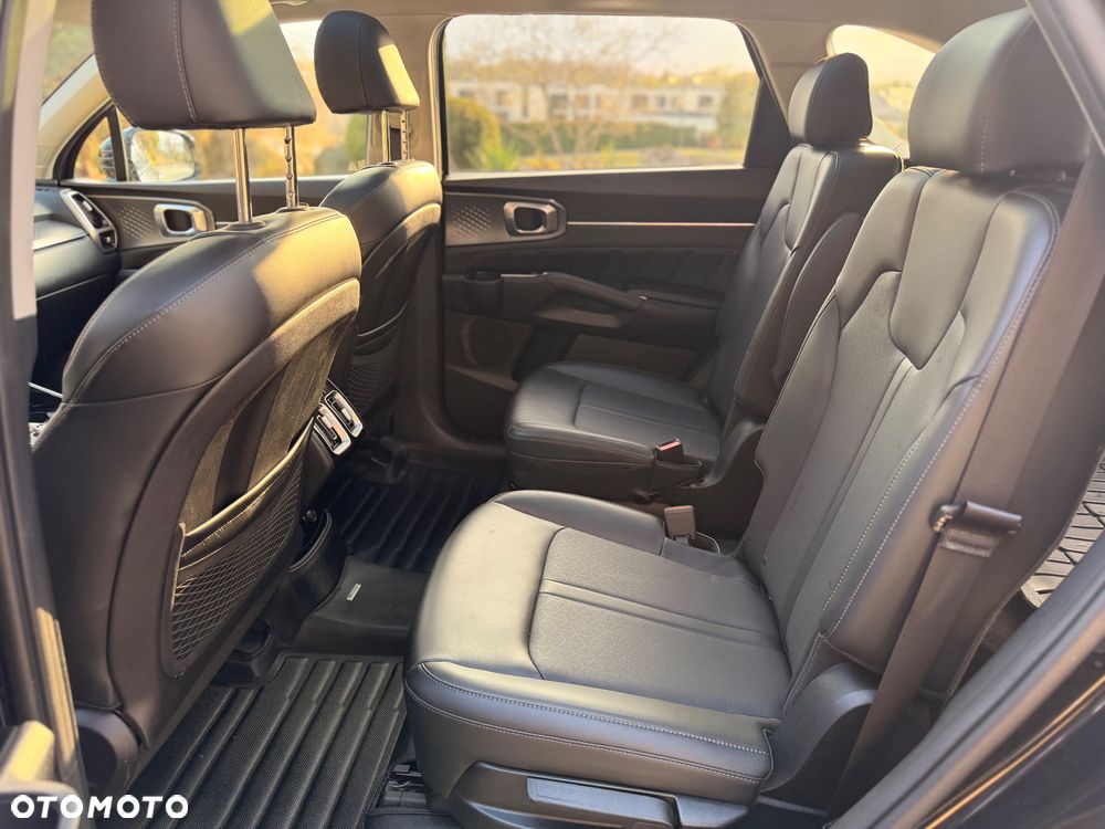 Kia Sorento - 30