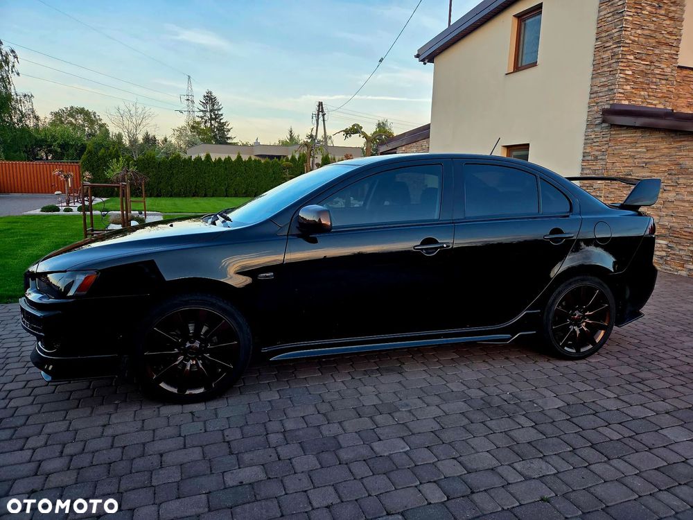 Mitsubishi Lancer - 10
