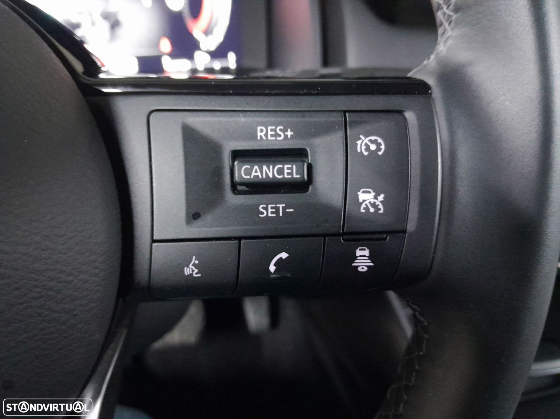 Nissan Qashqai 1.3 DIG-T N-Connecta LED+TT - 10