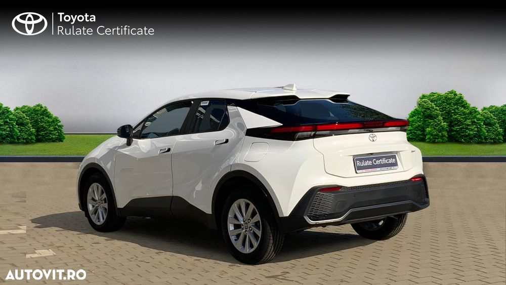 TOYOTA C-HR 2025 — imagine 3