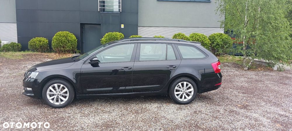 Skoda Octavia 1.6 TDI SCR Ambition - 5