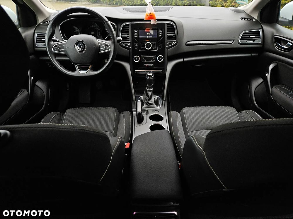 Renault Megane ENERGY TCe 100 LIFE - 27