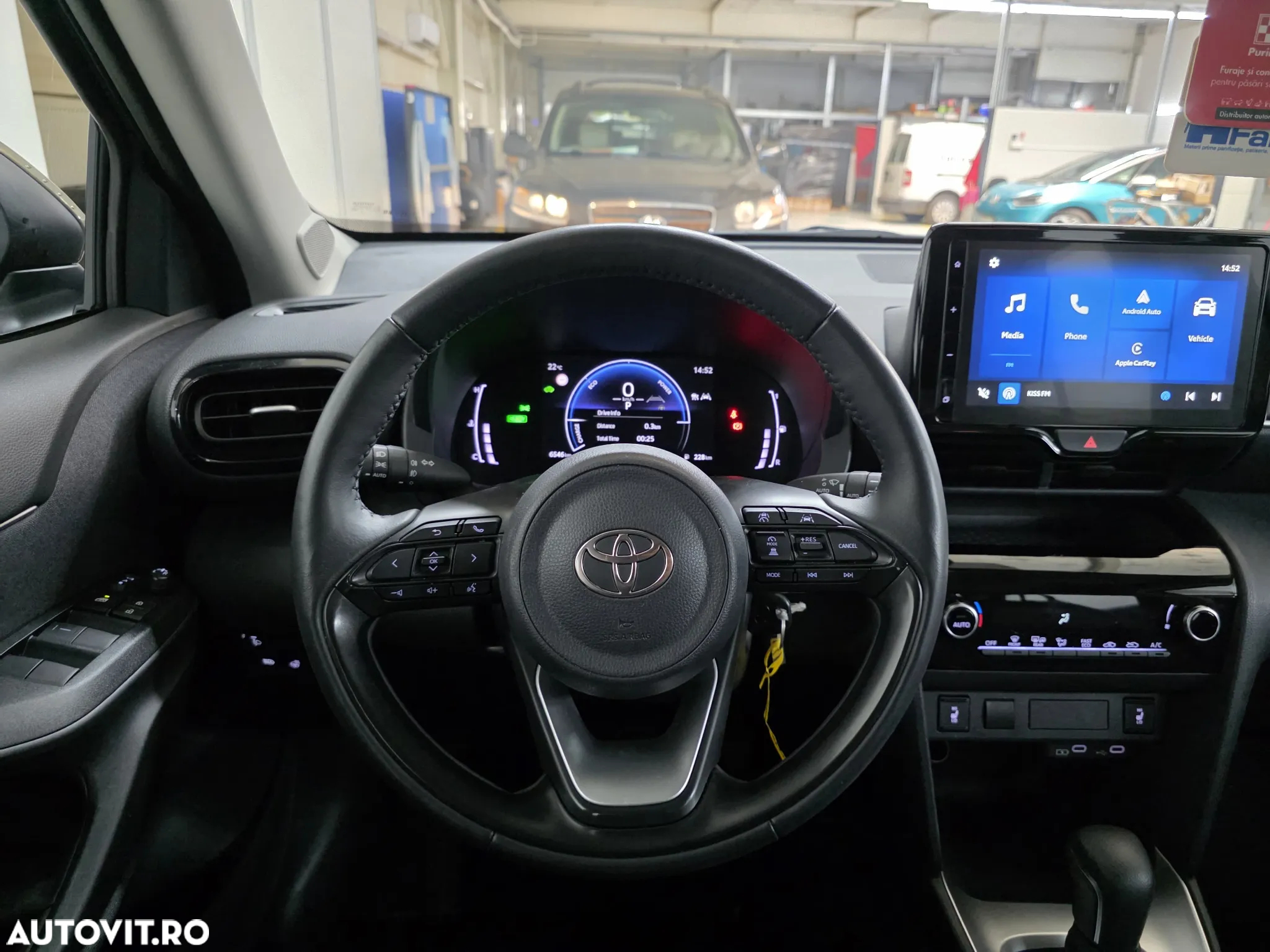 Toyota Yaris Cross 1.5 VVT-i HSD 116 4x2 HEV Business - 14