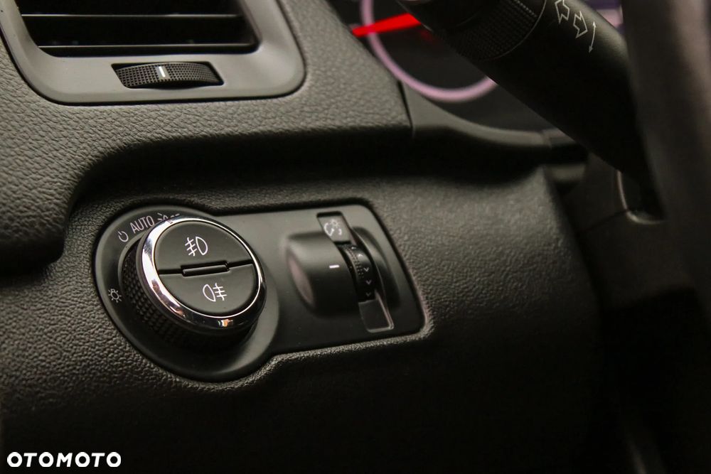 Opel Insignia 1.4 Turbo ecoFLEX Start/Stop Innovation - 31