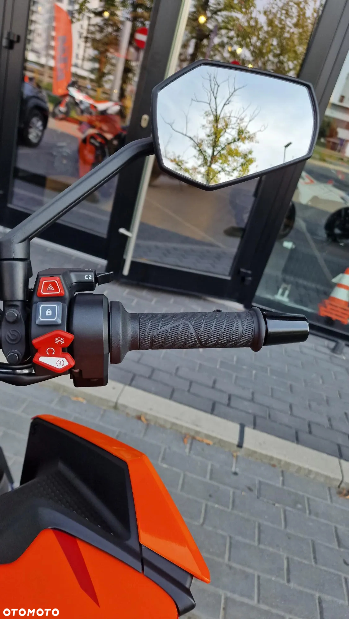 KTM Super Duke - 10