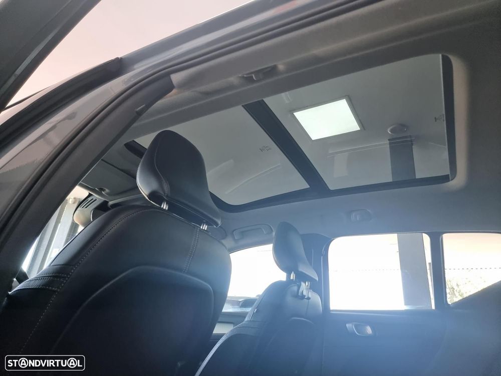 Volvo XC 40 2.0 D3 Momentum Plus Geartronic - 49