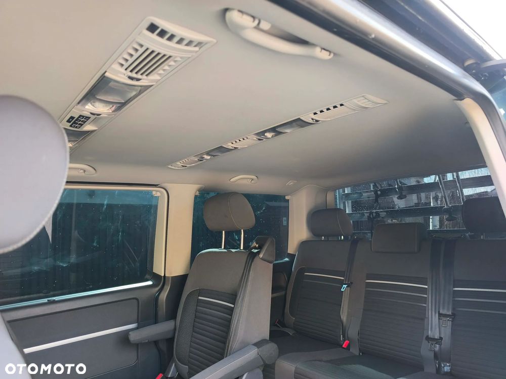 Volkswagen Multivan - 11