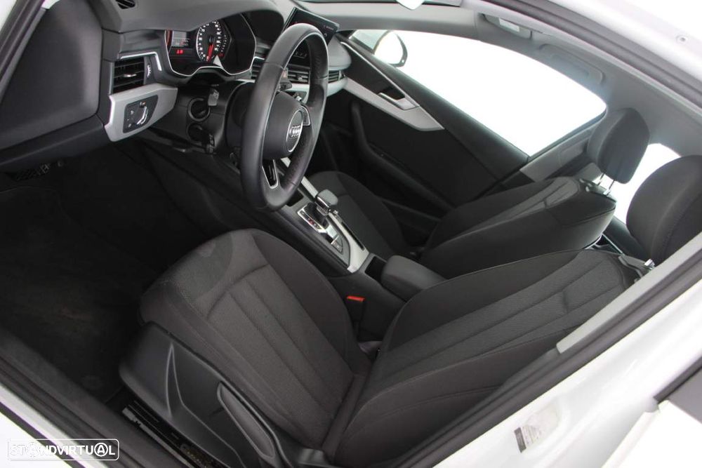 Audi A4 35 TDI S tronic - 26