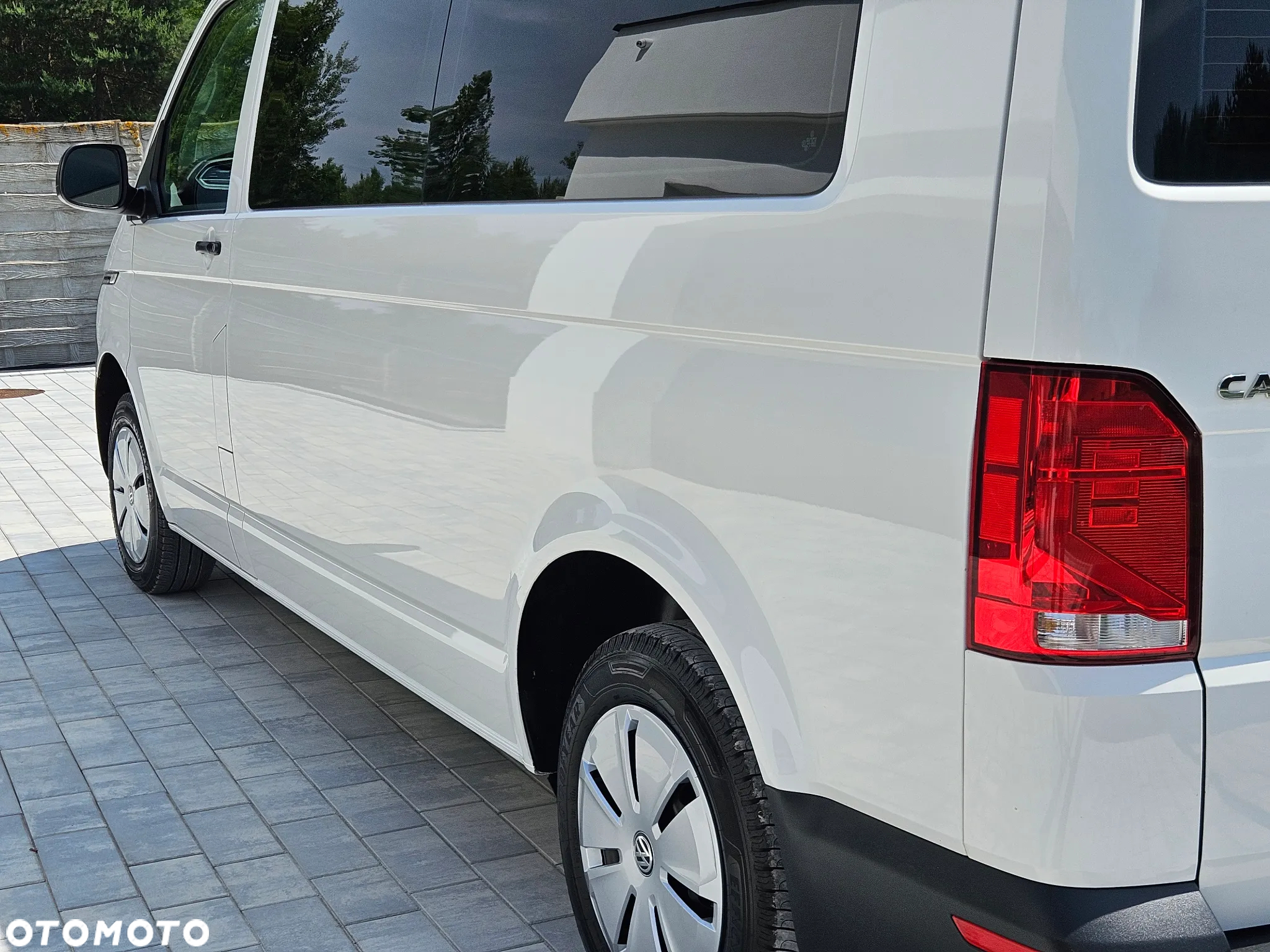 Volkswagen Caravelle 6.1 2.0 TDI L2 Comfortline - 13