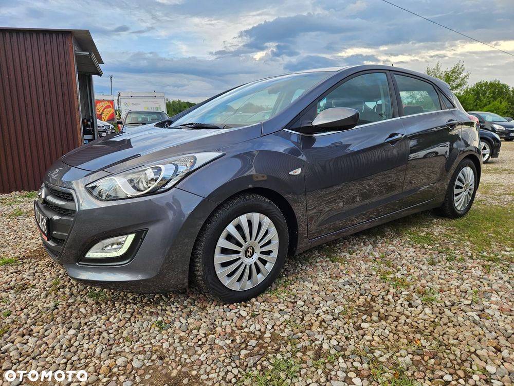 Hyundai i30 blue 1.6 CRDi Style - 4