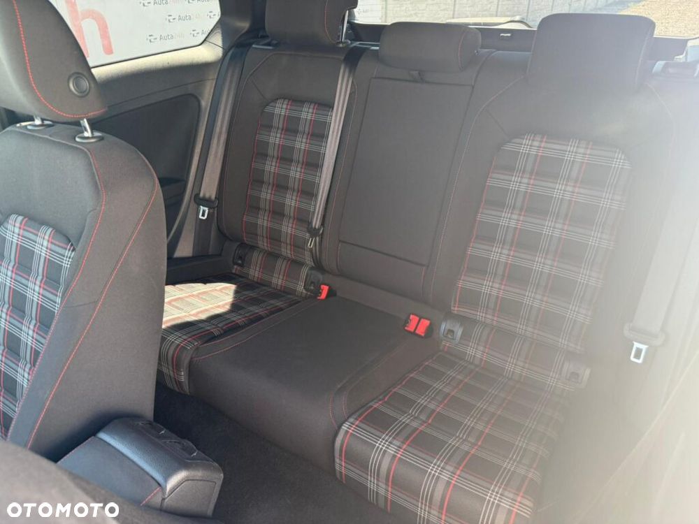 Volkswagen Golf GTI Performance BlueMotion Technology - 13
