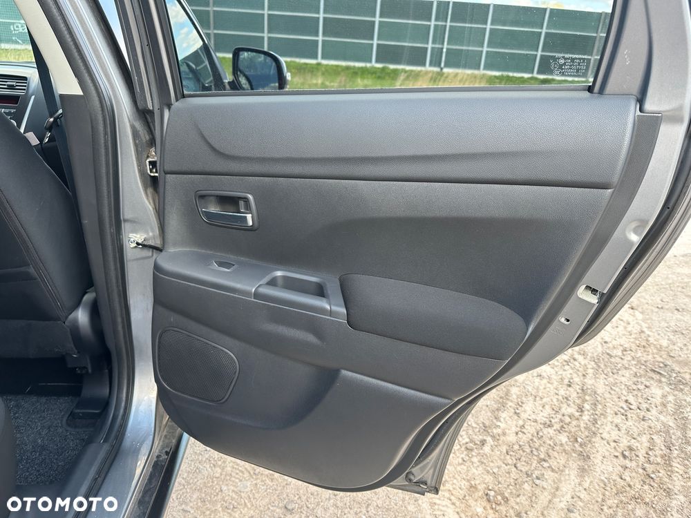 Mitsubishi ASX 1.6 2WD Instyle - 32