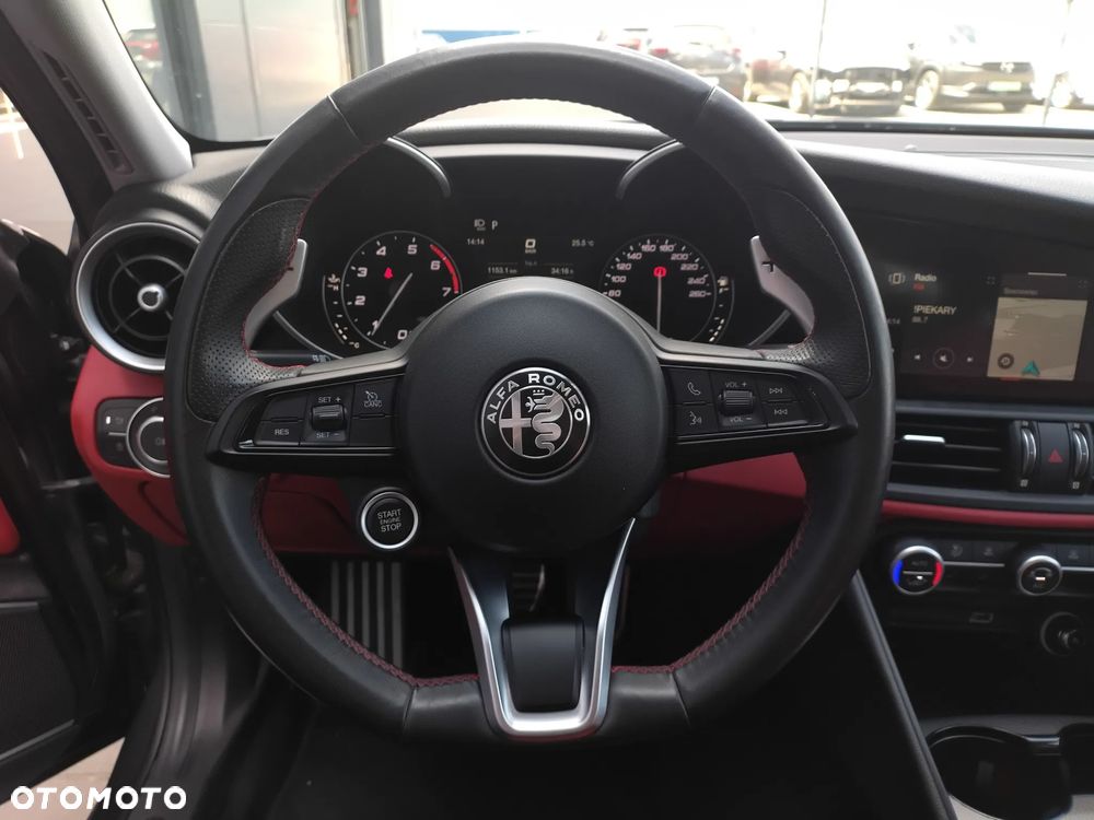 Alfa Romeo Giulia 2.0 Turbo Veloce Q4 - 13