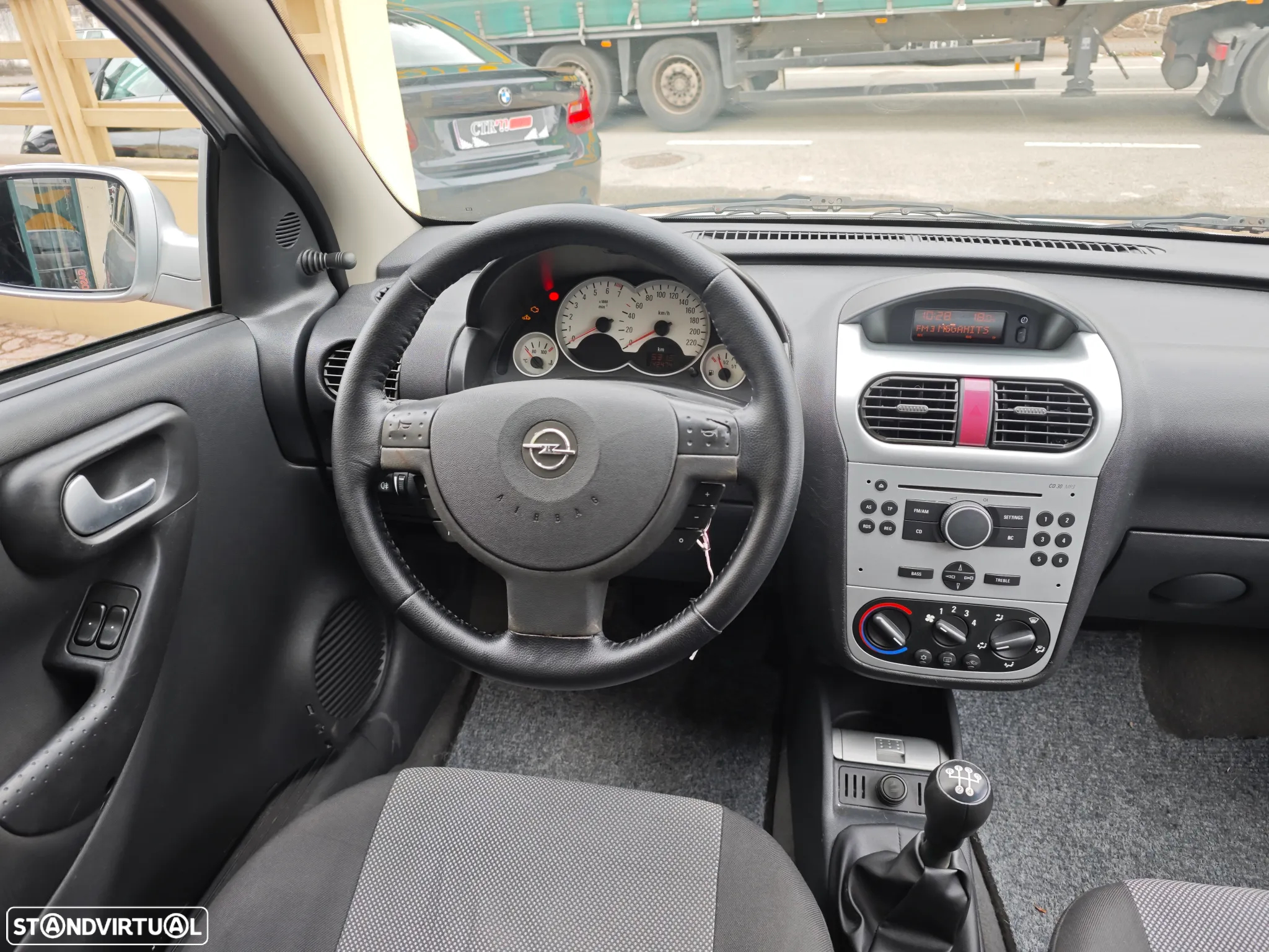Opel Corsa 1.2 Twinport Silver - 19