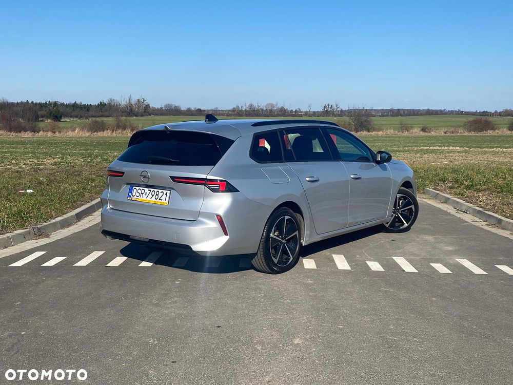 Opel Astra 1.5 D Automatik Business Elegance - 3