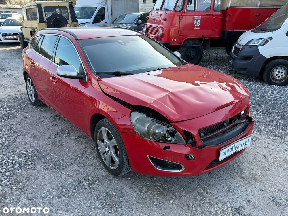 Volvo V60 D2 Momentum - 5