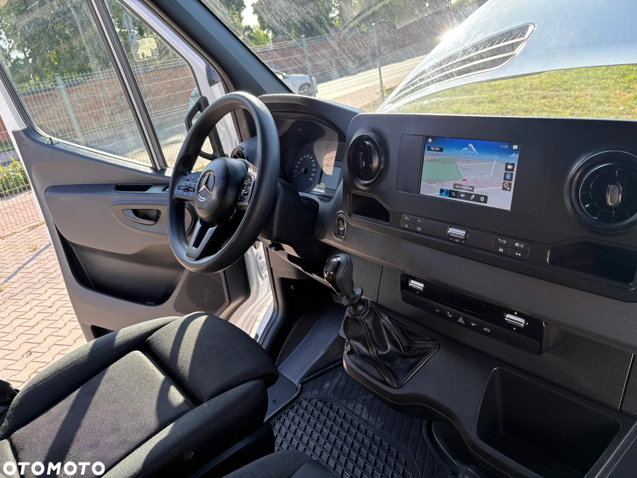 Mercedes-Benz sprinter 317 - 7