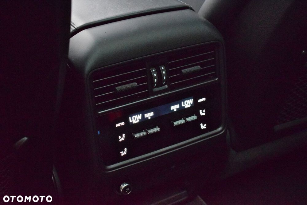 Porsche Cayenne - 18