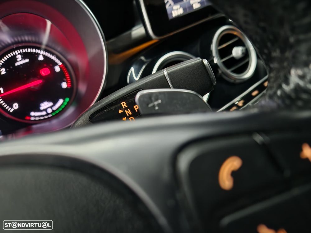 Mercedes-Benz C 300 h AMG Line - 10