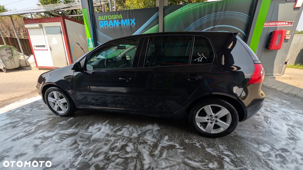 Volkswagen Golf 2.0 TDI Q-Line - 2