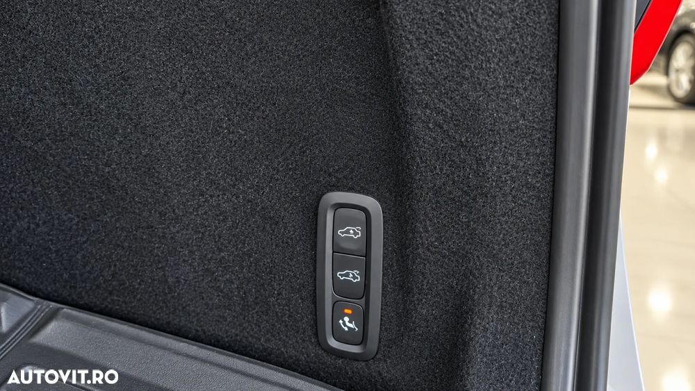 Volvo XC 60 T8 AWD Recharge Plus Bright - 14