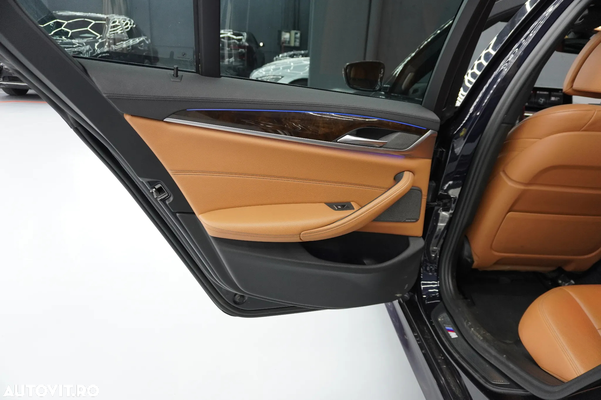 BMW Seria 5 530d xDrive AT - 7