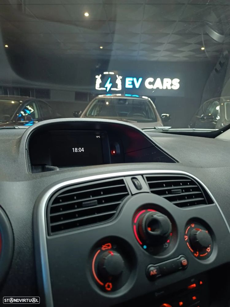 Renault kangoo  ZE - 9