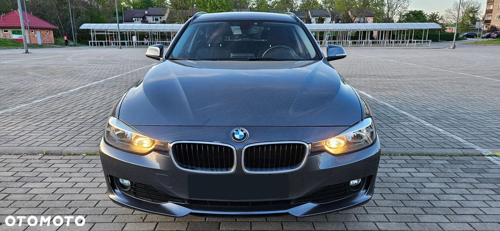 BMW Seria 3 316i Luxury Line - 15