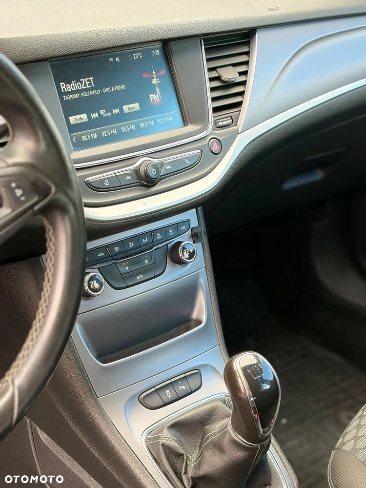 Opel Astra 1.6 CDTI Elite S&S - 13