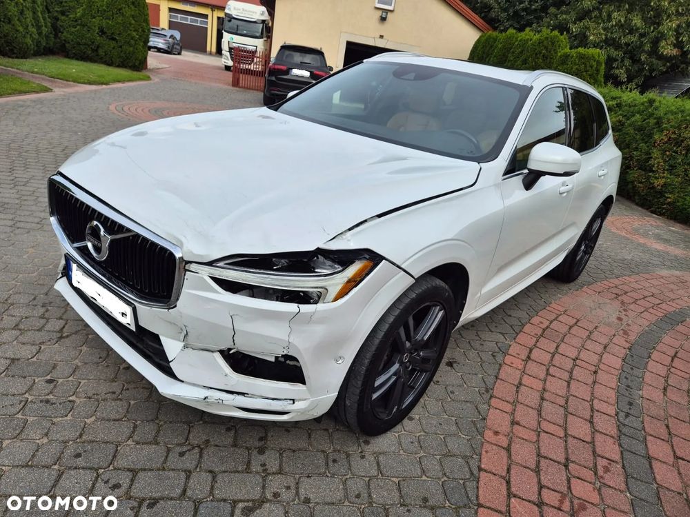 Volvo XC 60 T5 AWD Geartronic Momentum - 10