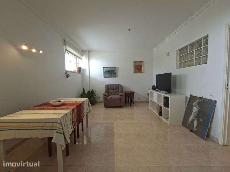 Apartamento T2- Mem Martins - 251.000 - Grande imagem: 4/12