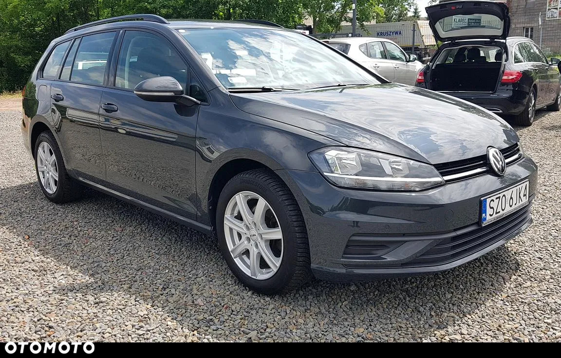 Volkswagen Golf - 4