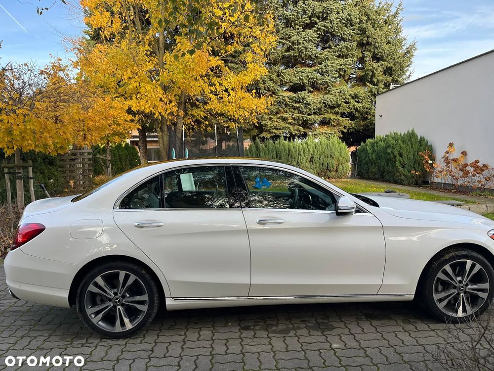 Mercedes-Benz Klasa C 300 4Matic 9G-TRONIC Exclusive - 14