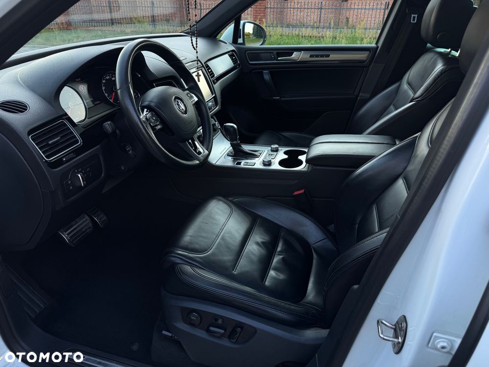 Volkswagen Touareg 3.0 V6 TDI BMT Perfectline R-Style - 17