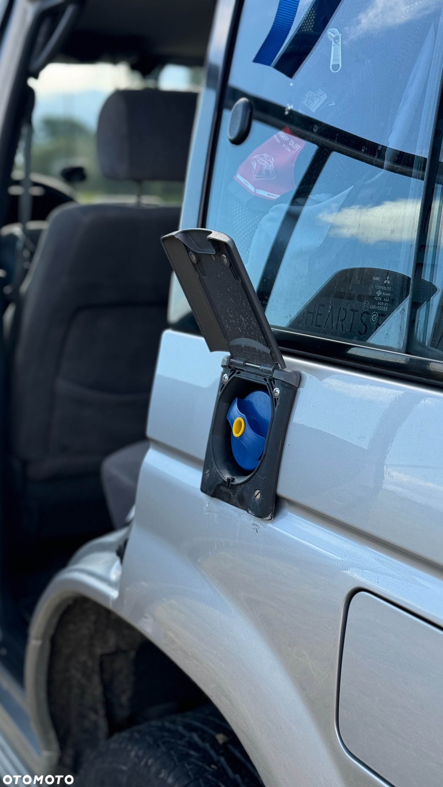 Mitsubishi Pajero 3.0 GLS - 28