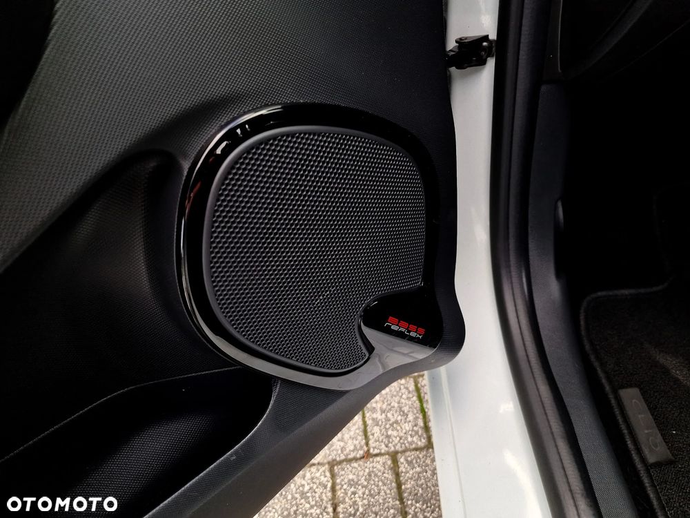 Renault Clio 1.2 16V Techno Feel - 25