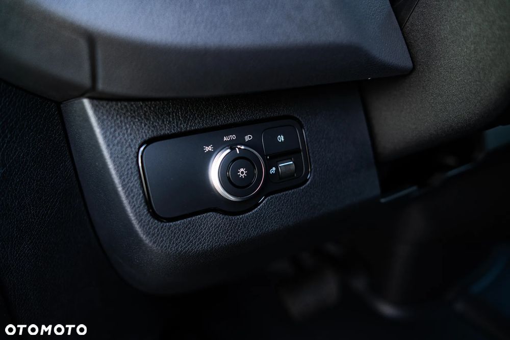 Mercedes-Benz Sprinter 317 - 19