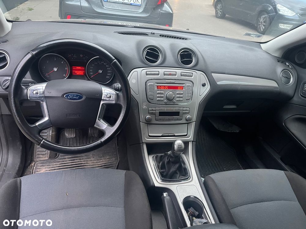 Ford Mondeo SW 1.8 TDCi Titanium - 9