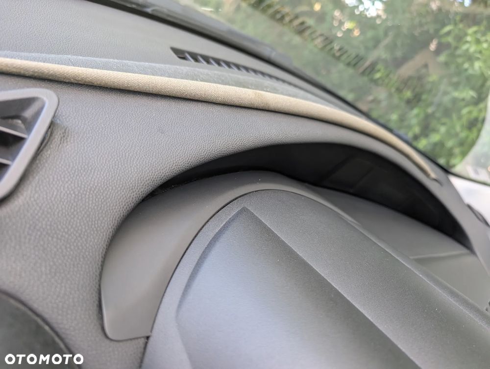 Mazda 3 1.6 Exclusive - 11
