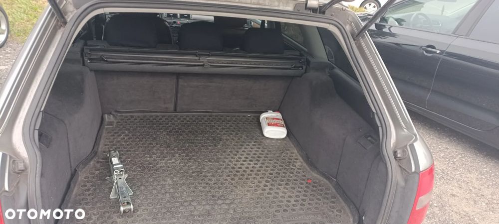 Audi A6 - 4