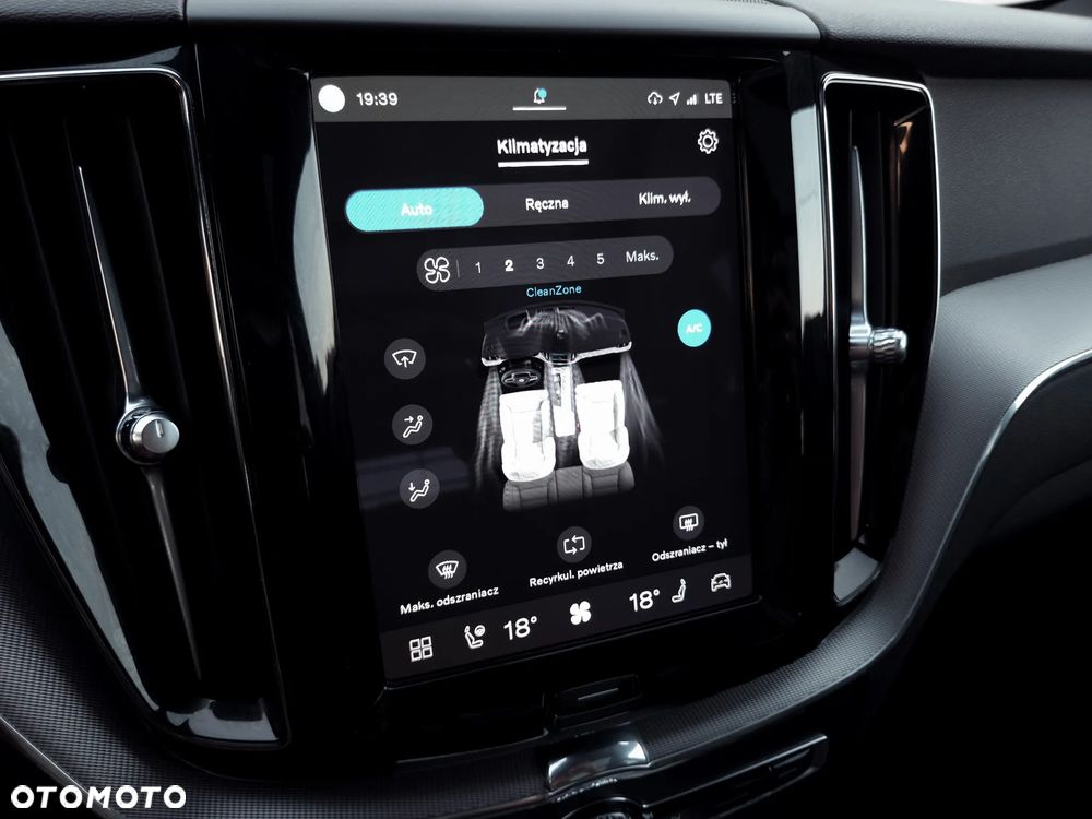 Volvo XC 60 B4 D Geartronic RDesign - 28